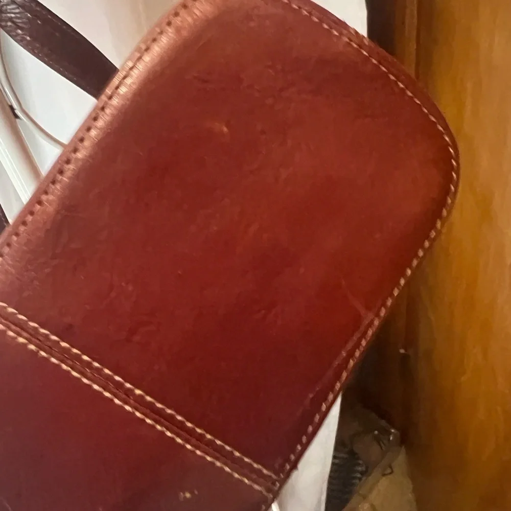 Fossil Vintage Rich Brown Leather Bag with Key Charm